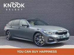 Grijs, metallic lak Gebruikt 2020 BMW 320 Executive Stationwagen | € 32.950 (Duur)
