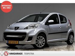 Grijs (metallic) Gebruikt 2009 Peugeot 107 Hatchback | € 2.995 (Eerlijke prijs)
