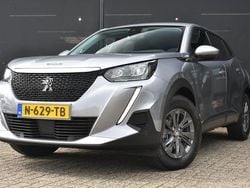 Grijs Gebruikt 2022 Peugeot e-2008 Active SUV | € 17.395 (Goede deal)