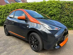 Zwart Gebruikt 2020 Toyota Aygo Hatchback | € 12.500 (Eerlijke prijs)