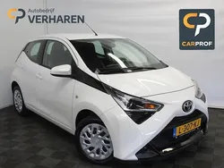 Wit Gebruikt 2021 Toyota Aygo X-play Hatchback | € 11.400 (Eerlijke prijs)