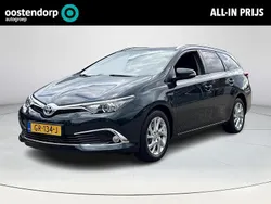 Grijs Gebruikt 2015 Toyota Auris Hybrid Executive Stationwagen | € 17.450 (Iets duurder)