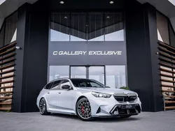 Grijs, metallic lak Gebruikt 2025 BMW M5 Comfort Edition Stationwagen | € 158.995