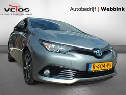 Grijs Gebruikt 2017 Toyota Auris Hatchback | € 16.450 (Eerlijke prijs)