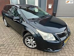Grijs (metallic) Gebruikt 2011 Toyota Avensis Business Edition Stationwagen | € 6.999 (Goede deal)