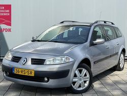 Beige Gebruikt 2005 Renault Mégane GrandTour Dynamique Stationwagen | € 2.499
