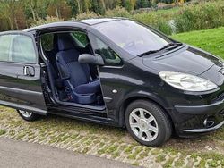 Gebruikt 2005 Peugeot 1007 Hatchback | € 2.995 (Eerlijke prijs)