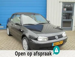 Zwart Gebruikt 2002 VW Golf Cabriolet Classicline Cabriolet | € 2.495 (Iets duurder)