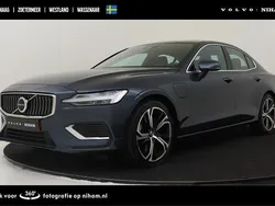 Blauw Gebruikt 2024 Volvo S60 Ultimate Sedan | € 43.490 (Iets duurder)