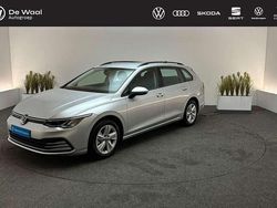 Zilver Gebruikt 2023 VW Golf VIII Life Stationwagen | € 22.695 (Goede deal)