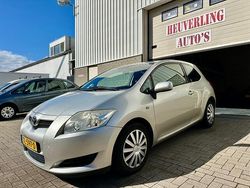 Grijs Gebruikt 2008 Toyota Auris Terra Hatchback | € 3.750 (Eerlijke prijs)
