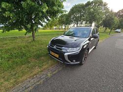 Gebruikt 2015 Mitsubishi Outlander P-HEV Top SUV | € 15.499 (Duur)
