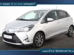 Zilver Gebruikt 2020 Toyota Yaris Hybrid Hatchback | € 16.400 (Super prijs)
