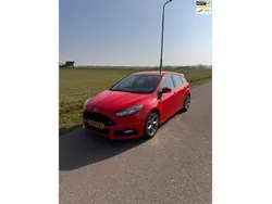 Rood Gebruikt 2018 Ford Focus Business Edition Hatchback | € 16.999 (Goede deal)