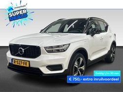 Wit Gebruikt 2022 Volvo XC40 R-Design SUV | € 27.440 (Eerlijke prijs)