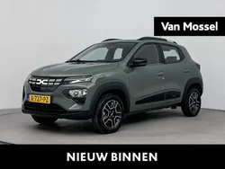 Groen Gebruikt 2023 Dacia Spring Essentiel Hatchback | € 12.440 (Eerlijke prijs)
