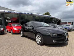Zwart Gebruikt 2006 Alfa Romeo 159 Distinctive Sedan | € 2.249 (Eerlijke prijs)