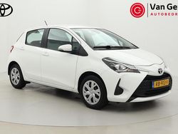 Wit Gebruikt 2017 Toyota Yaris Hatchback | € 14.499 (Eerlijke prijs)