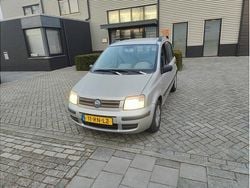 Zilver (metallic) Gebruikt 2005 Fiat Panda Dynamic Hatchback | € 995 (Goede deal)