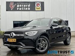 Zwart Gebruikt 2020 Mercedes GLC300 AMG SUV | € 35.880 (Eerlijke prijs)
