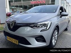 Grijs Gebruikt 2020 Renault Clio V Zen Hatchback | € 11.780