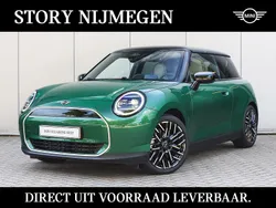 Groen Nieuw 2025 Mini Cooper Favoured Hatchback | € 32.000 (Goede deal)