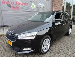 Zwart, metallic lak Gebruikt 2019 Skoda Fabia Style Stationwagen | € 13.495 (Iets duurder)