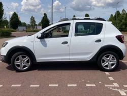 Wit Gebruikt 2015 Dacia Sandero Stepway Hatchback | € 7.100 (Eerlijke prijs)