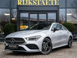 Zilver, metallic lak Gebruikt 2022 Mercedes CLA250e AMG Sedan | € 36.900 (Super prijs)