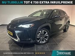 Zwart Gebruikt 2022 Lexus UX 250h SUV | € 31.740 (Eerlijke prijs)