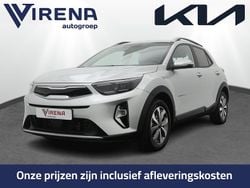 Grijs metallic Gebruikt 2023 Kia Stonic SUV | € 23.450 (Iets duurder)