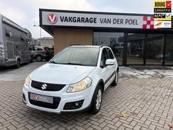 Wit (metallic) Gebruikt 2012 Suzuki SX4 MPV | € 5.950 (Goede deal)