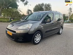 Grijs Gebruikt 2009 Peugeot Partner Tepee MPV | € 3.995 (Eerlijke prijs)