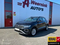 Zwart Gebruikt 2022 VW T-Roc IQ Drive SUV | € 27.950 (Goede deal)