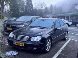 Zwart Gebruikt 2005 Mercedes C230 Sedan | € 4.950 (Eerlijke prijs)