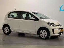 Wit Gebruikt 2019 VW up! move up! Hatchback | € 8.350 (Goede deal)
