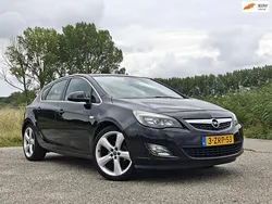 Zwart Gebruikt 2010 Opel Astra Sport Hatchback | € 3.950 (Super prijs)