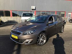 Grijs Gebruikt 2015 Peugeot 308 SW Premium Stationwagen | € 6.999