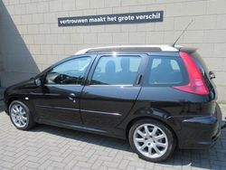 Zwart Gebruikt 2004 Peugeot 206 Griffe Hatchback | € 2.850