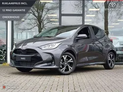 Grijs Gebruikt 2024 Toyota Yaris Hybrid Edition Hatchback | € 25.995 (Eerlijke prijs)