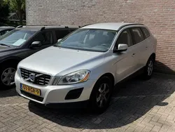 Grijs Gebruikt 2011 Volvo XC60 Momentum SUV | € 5.000 (Eerlijke prijs)