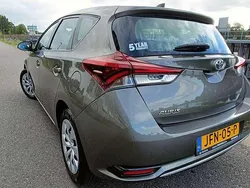 Brons Gebruikt 2017 Toyota Auris Active Hatchback | € 14.950 (Goede deal)