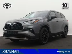 Grijs metallic Gebruikt 2024 Toyota Highlander Premium SUV | € 73.945 (Eerlijke prijs)