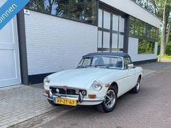 Wit Gebruikt 1973 MG B | € 14.745