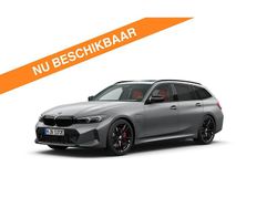Grijs Gebruikt 2023 BMW 330e M Sport Stationwagen | € 42.875 (Iets duurder)