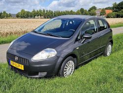Grijs Gebruikt 2010 Fiat Punto Hatchback | € 2.250 (Eerlijke prijs)