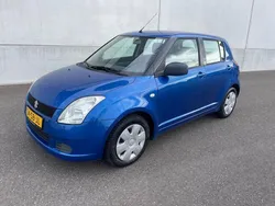 Blauw Gebruikt 2005 Suzuki Swift GLS Hatchback | € 2.450 (Eerlijke prijs)