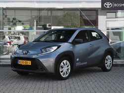 Grijs Gebruikt 2025 Toyota Aygo X Play SUV | € 18.950