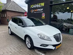 Wit, andere lak Gebruikt 2009 Lancia Delta Hatchback | € 5.950 (Duur)
