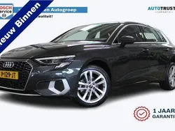 Grijs Gebruikt 2022 Audi A3 Sportback Advanced Hatchback | € 26.950 (Eerlijke prijs)